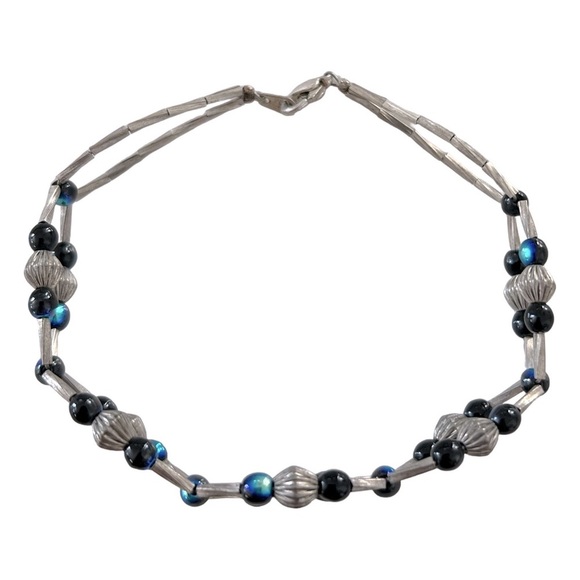 Silver & Blue Beaded Geometric Bracelet - Picture 6 of 8